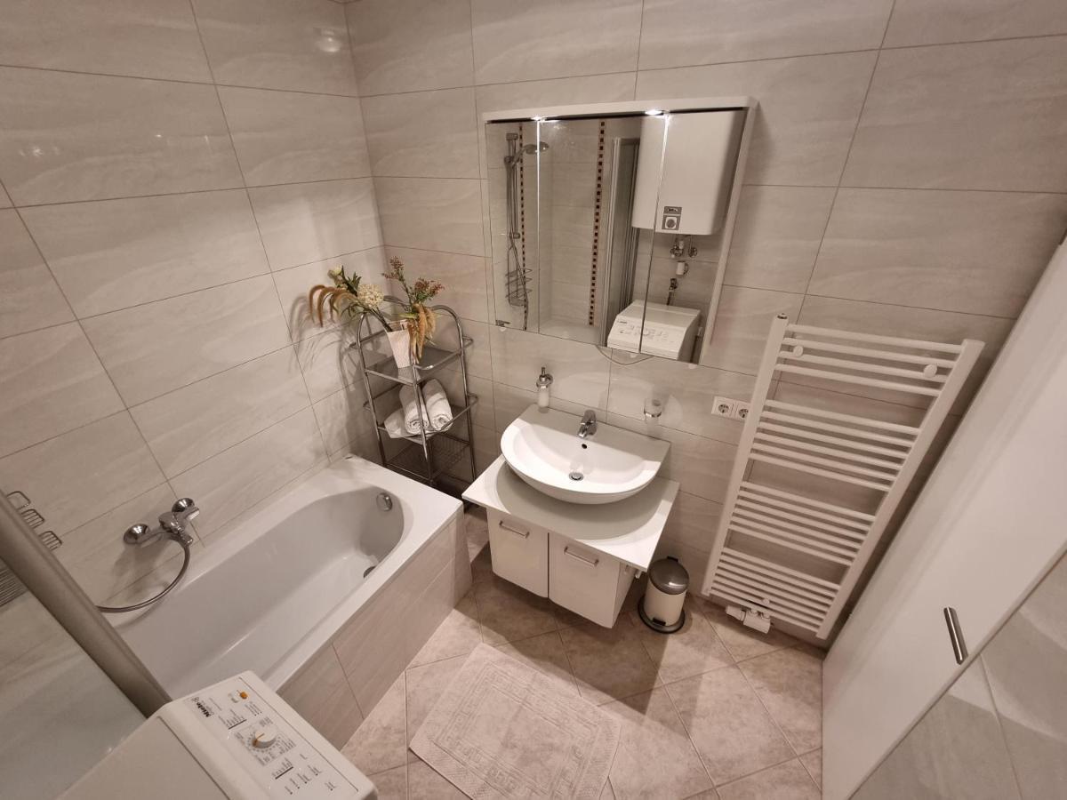 Sekirn Maisonette Wohnung Woerthersee מראה חיצוני תמונה